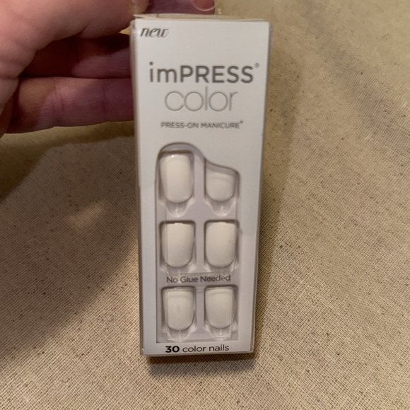 Kiss Nails imPRESS Color Press-On Manicure ✨Brand New✨ 019 Frosting - Picture 2 of 4